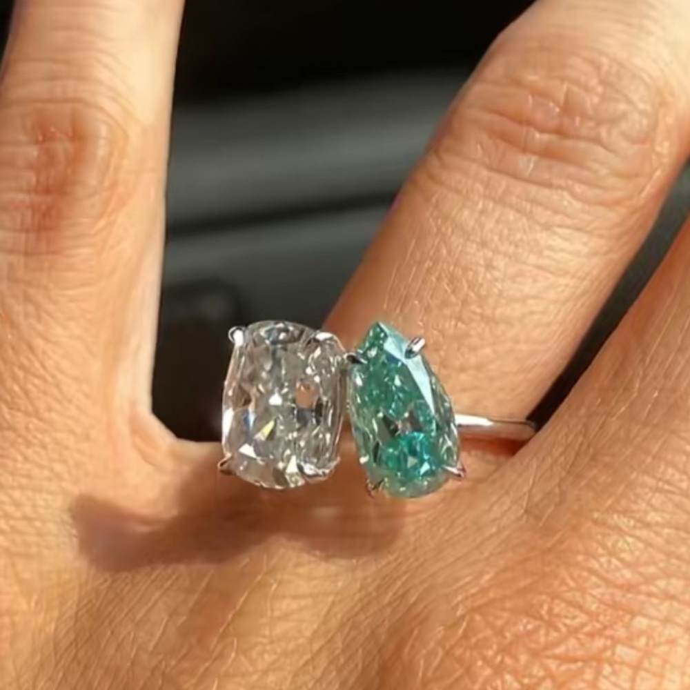 8ct Toi et Moi Ring - Picture 2 of 14